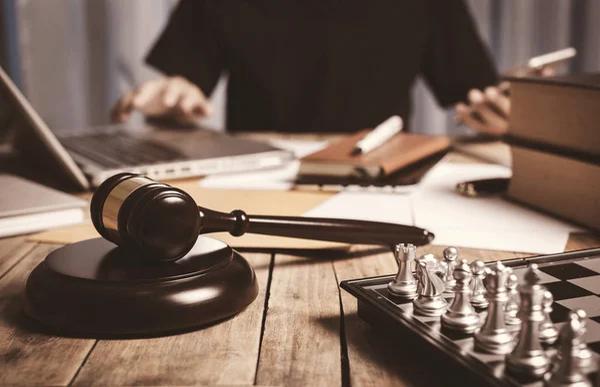 Build Strong Connections with an Attorney Referral Network