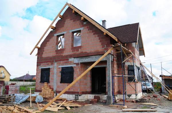 What to Expect from a Professional house repaint Service